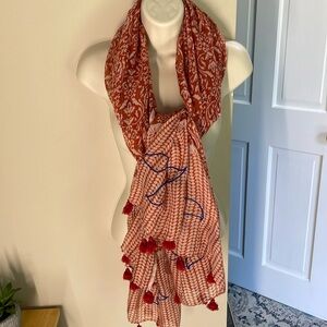 Roffe scarf with tassels